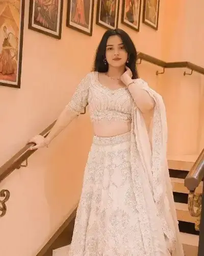 Escort Service In Mohammadabad